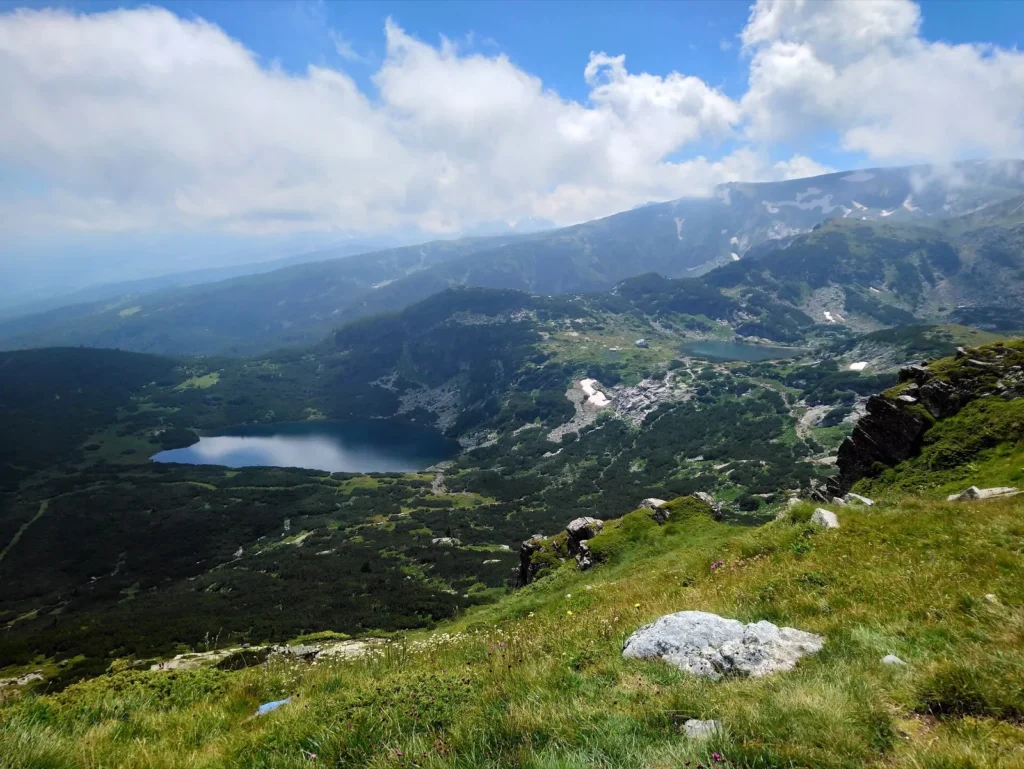 Панорама към езерата в Рила